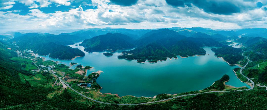 漫步寒山湖畔：感受大自然的魅力与宁静