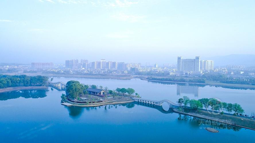 始丰湖公园建设进展顺利，打造城市绿色新地标