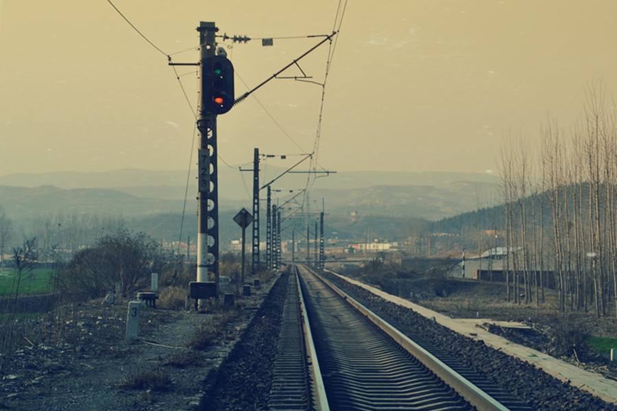 了解远方，缓步稳行