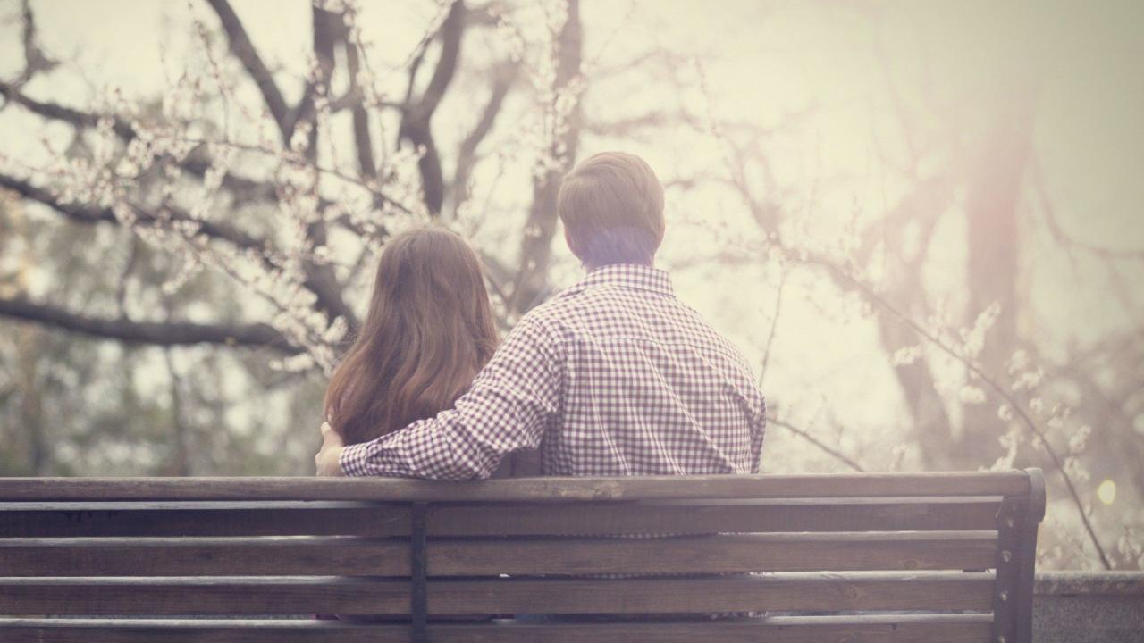 我爱你 第一句是假的 第二句也是假的