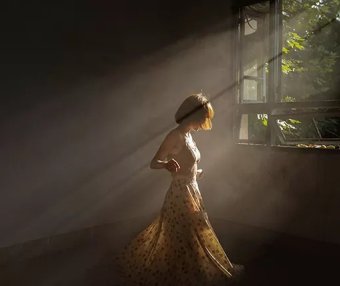 沉浸式环境氛围人像拍摄秘诀