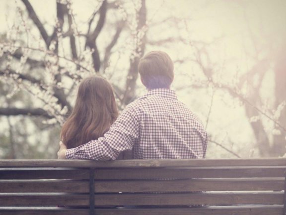 我爱你 第一句是假的 第二句也是假的