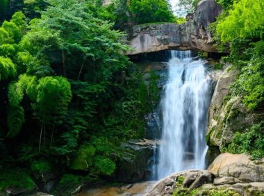 探秘方广寺：五百罗汉传说的起源与传承丨文化·天台